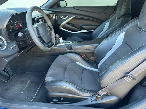 Used 2017 Chevrolet Camaro SS RWD image 15