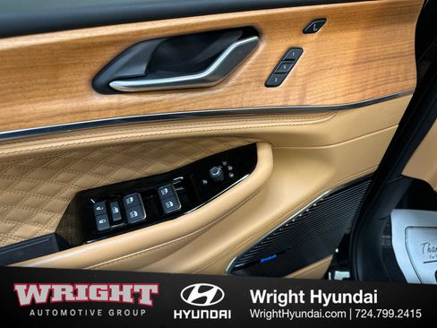 Used 2024 Jeep Grand Cherokee Summit image 10