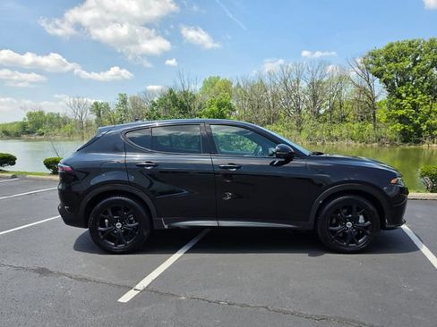 Used 2024 Dodge Hornet R/T Plus w/ Tech Pack Plus w/o Parking AWD/4WD image 7