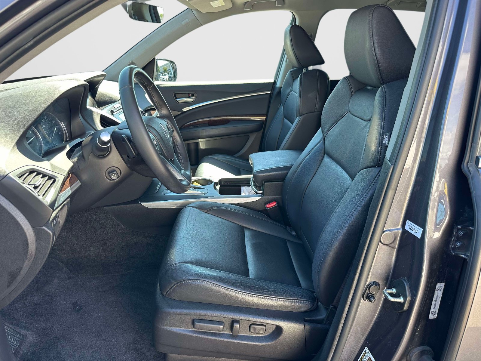 Used 2018 Acura MDX w/ Technology Package AWD/4WD image 16