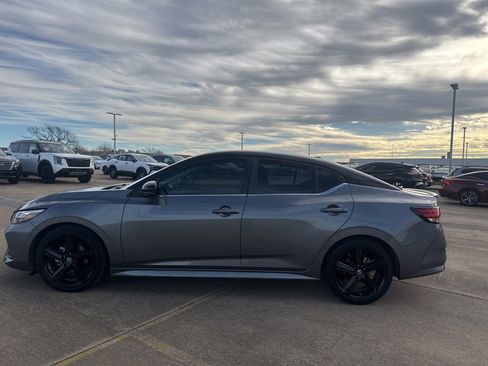 Certified 2023 Nissan Sentra SR w/ Midnight Edition Package image 4