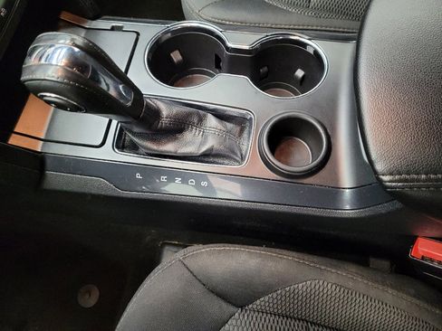 Used 2018 Ford Explorer XLT image 26