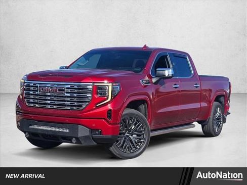 Used 2022 GMC Sierra 1500 Denali w/ Denali Reserve Package AWD/4WD image 1