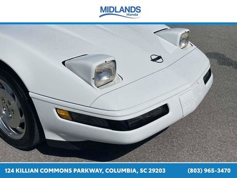 Used 1995 Chevrolet Corvette Coupe RWD image 16