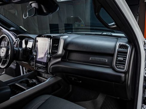 Used 2025 RAM 3500 Big Horn AWD/4WD image 17