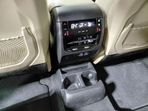 Certified 2025 Jeep Grand Cherokee L Limited image 47