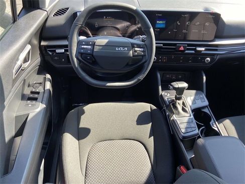 New 2026 Kia Sportage LX image 9