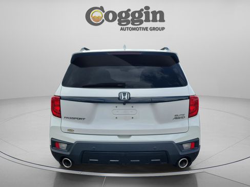 Used 2023 Honda Passport Elite image 4