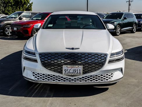 Used 2024 Genesis G80 image 2