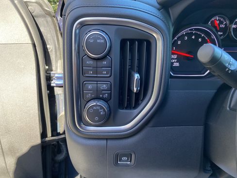 Used 2020 Chevrolet Silverado 1500 RST w/ All-Star Edition image 18