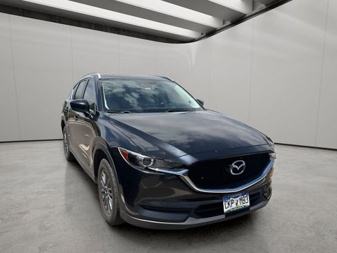 Used 2017 MAZDA CX-5 Touring w/ Preferred Equipment Package FWD image 5