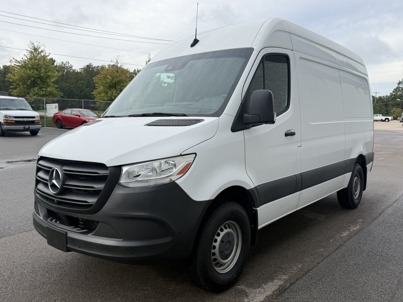 Used 2019 Mercedes-Benz Sprinter 2500 w/ Premium Plus Package image 3
