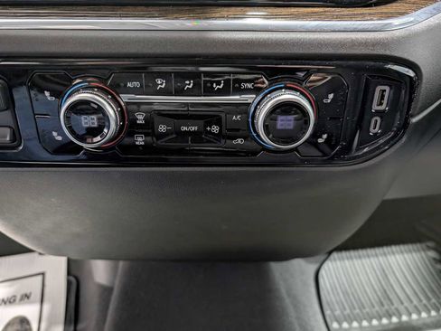 Used 2024 GMC Sierra 2500 SLE w/ SLE Value Package; image 29