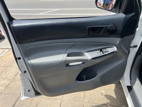 Used 2015 Toyota Tacoma 2WD Access Cab image 14