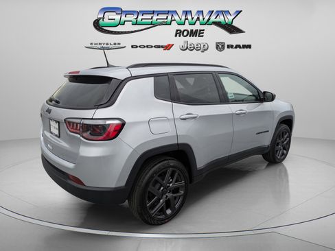 New 2026 Jeep Compass Latitude AWD/4WD image 7