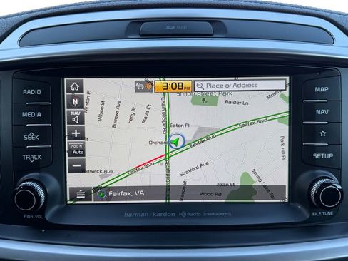 Used 2019 Kia Sorento EX w/ EX Touring Package image 16