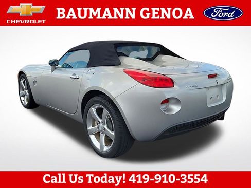 Used 2006 Pontiac Solstice Convertible w/ Premium Package RWD image 11