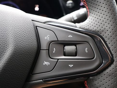 New 2026 Chevrolet Trax RS w/ Sunroof Package FWD image 18