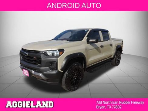 Used 2024 Chevrolet Colorado Trail Boss w/ Advanced Trailering Package AWD/4WD image 8