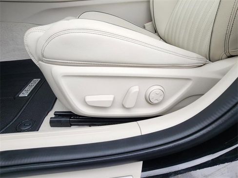 Used 2026 Genesis G70 2.5T Prestige image 18