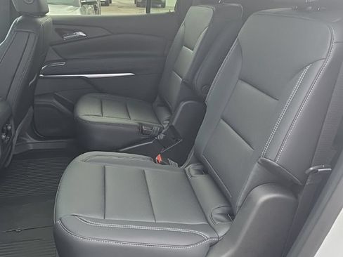 New 2027 Chevrolet Traverse LT w/ Driver Confidence Package FWD image 10