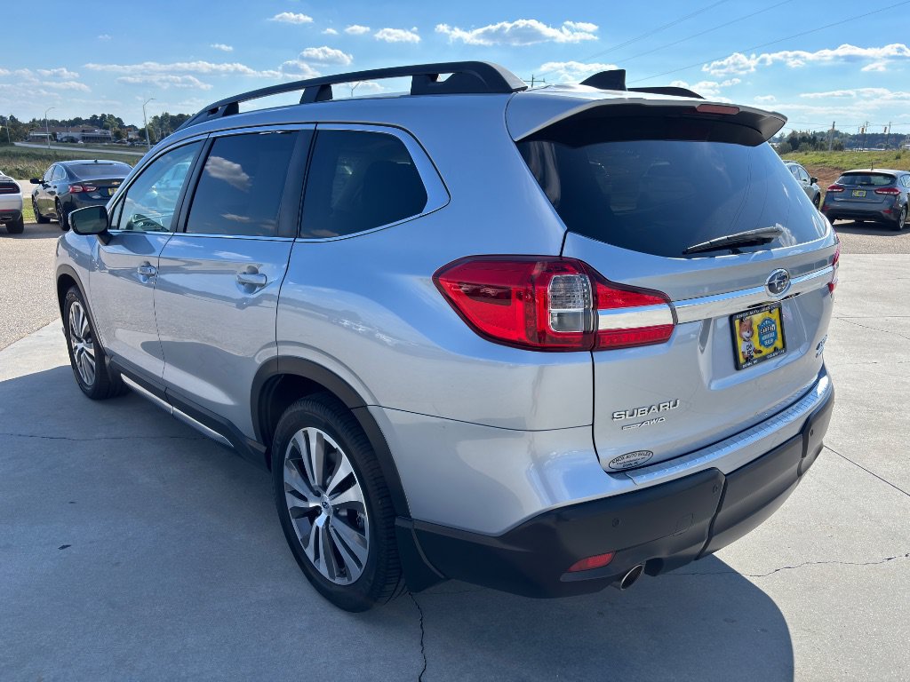 Used 2020 Subaru Ascent Limited w/ Technology Package AWD/4WD image 6