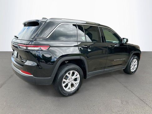 Used 2022 Jeep Grand Cherokee Limited AWD/4WD image 4