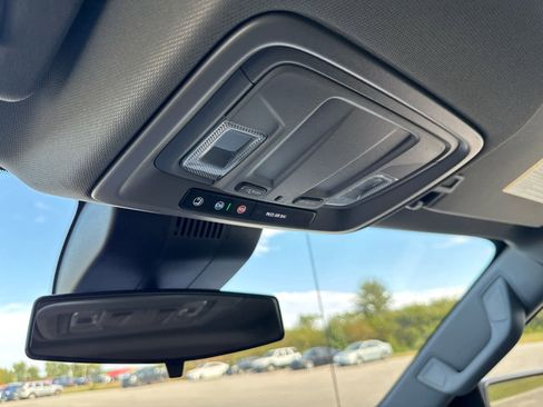 New 2026 Chevrolet Silverado 1500 LT w/ Z71 Off-Road Package image 26