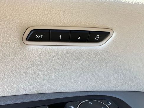 Used 2019 Cadillac XT5 Premium Luxury image 30