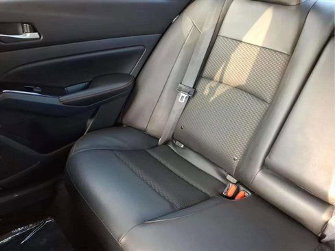 Used 2024 Nissan Altima 2.5 SR image 16