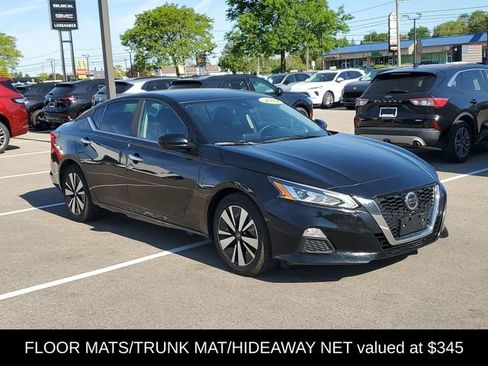 Used 2022 Nissan Altima 2.5 SV FWD image 3