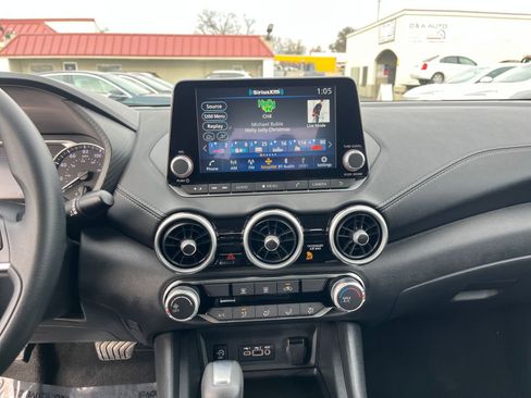 Used 2025 Nissan Sentra SV image 18