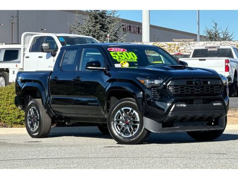 New 2026 Toyota Tacoma TRD Sport AWD/4WD image 2