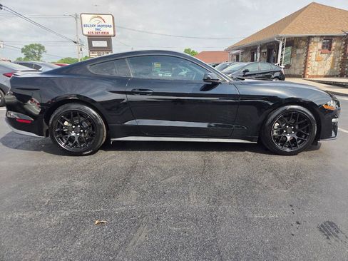 Used 2019 Ford Mustang Coupe w/ Equipment Group 101A RWD image 6