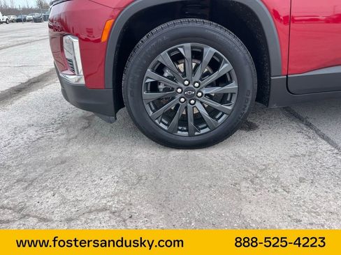 Used 2023 Chevrolet Traverse RS image 9