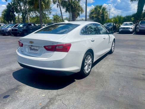 Used 2025 Chevrolet Malibu LT FWD image 5
