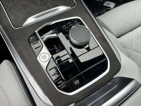 New 2026 BMW X5 xDrive40i w/ Climate Comfort Package AWD/4WD image 19
