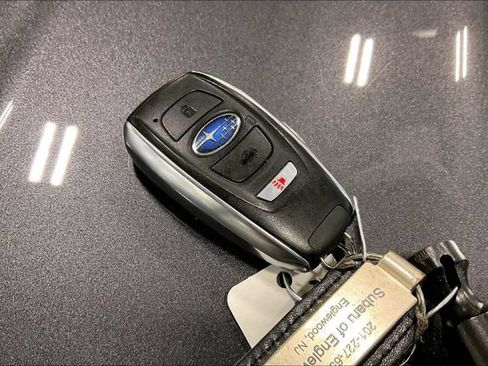 Used 2024 Subaru Forester Premium AWD/4WD image 11