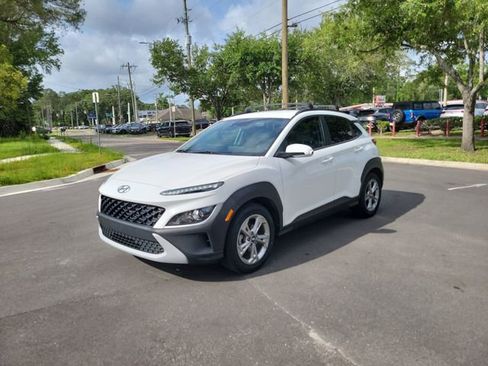 Used 2022 Hyundai Kona SEL FWD image 4