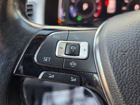 Used 2019 Volkswagen Atlas SEL R-Line image 12