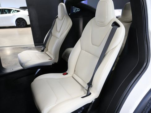 Used 2026 Tesla Model X AWD/4WD image 49