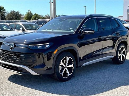 New 2026 Volkswagen Tiguan SE image 9