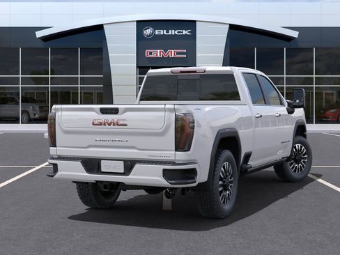 New 2025 GMC Sierra 2500 Denali Ultimate w/ Max Trailering Package image 4