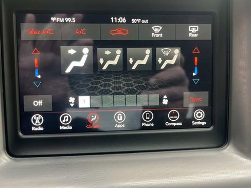 Used 2022 Dodge Charger SXT image 20