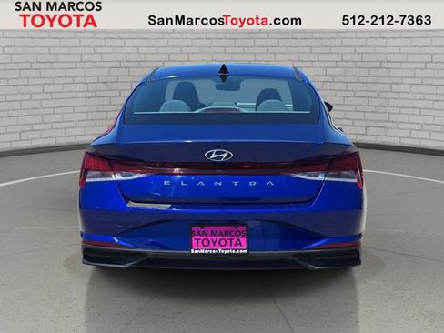 Used 2023 Hyundai Elantra SEL w/ Convenience Package FWD image 7