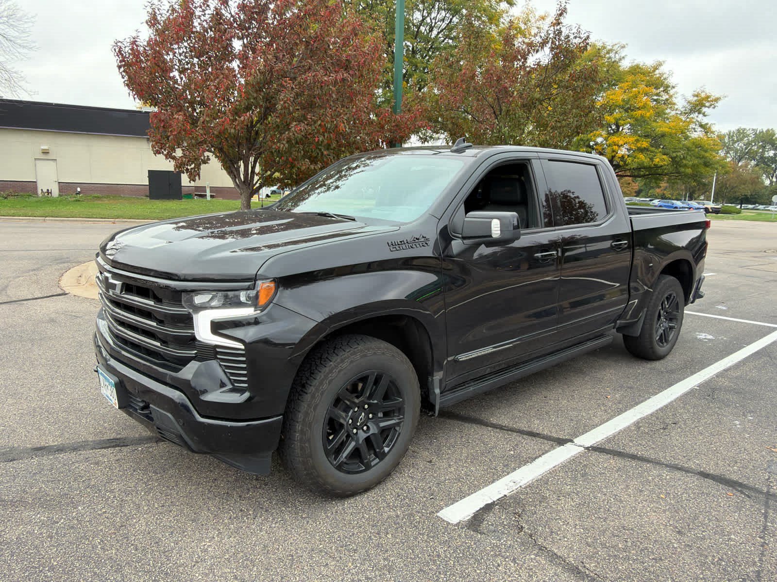 Used 2024 Chevrolet Silverado 1500 High Country w/ Midnight Edition AWD/4WD image 6