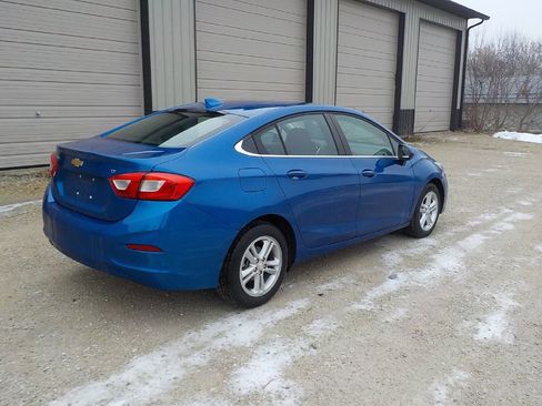 Used 2018 Chevrolet Cruze LT image 5