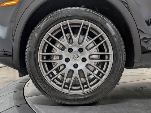 Used 2018 Porsche Cayenne S AWD/4WD image 11