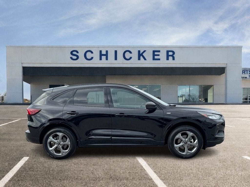 Used 2024 Ford Escape ST-Line AWD/4WD image 2