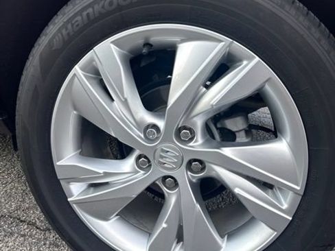 Used 2024 Buick Encore GX Preferred w/ Comfort Package FWD image 10